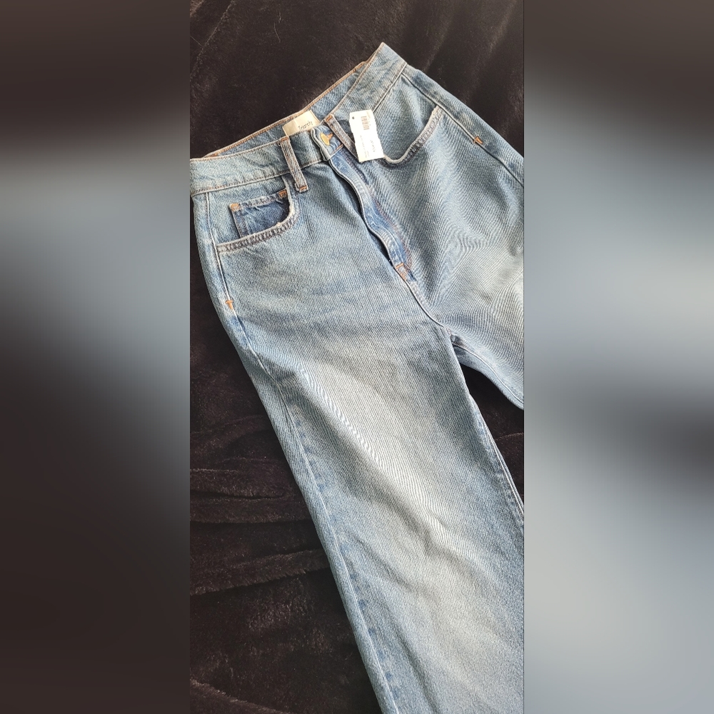 Triarchy Jeans - Picture 4 of 9